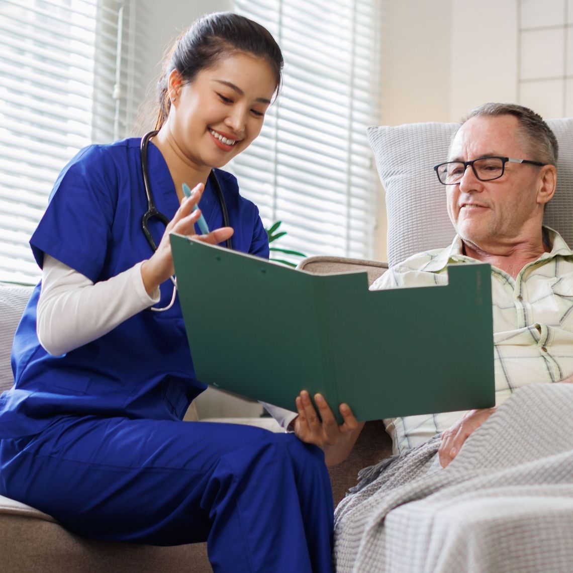 nutrition counselor supporting patient