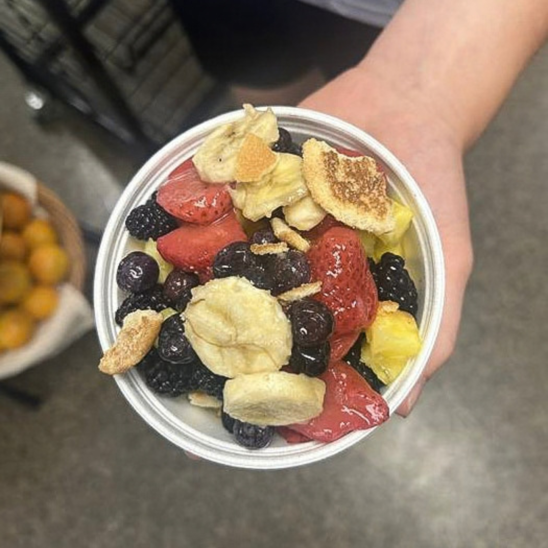 Students enjoy acai bowls.